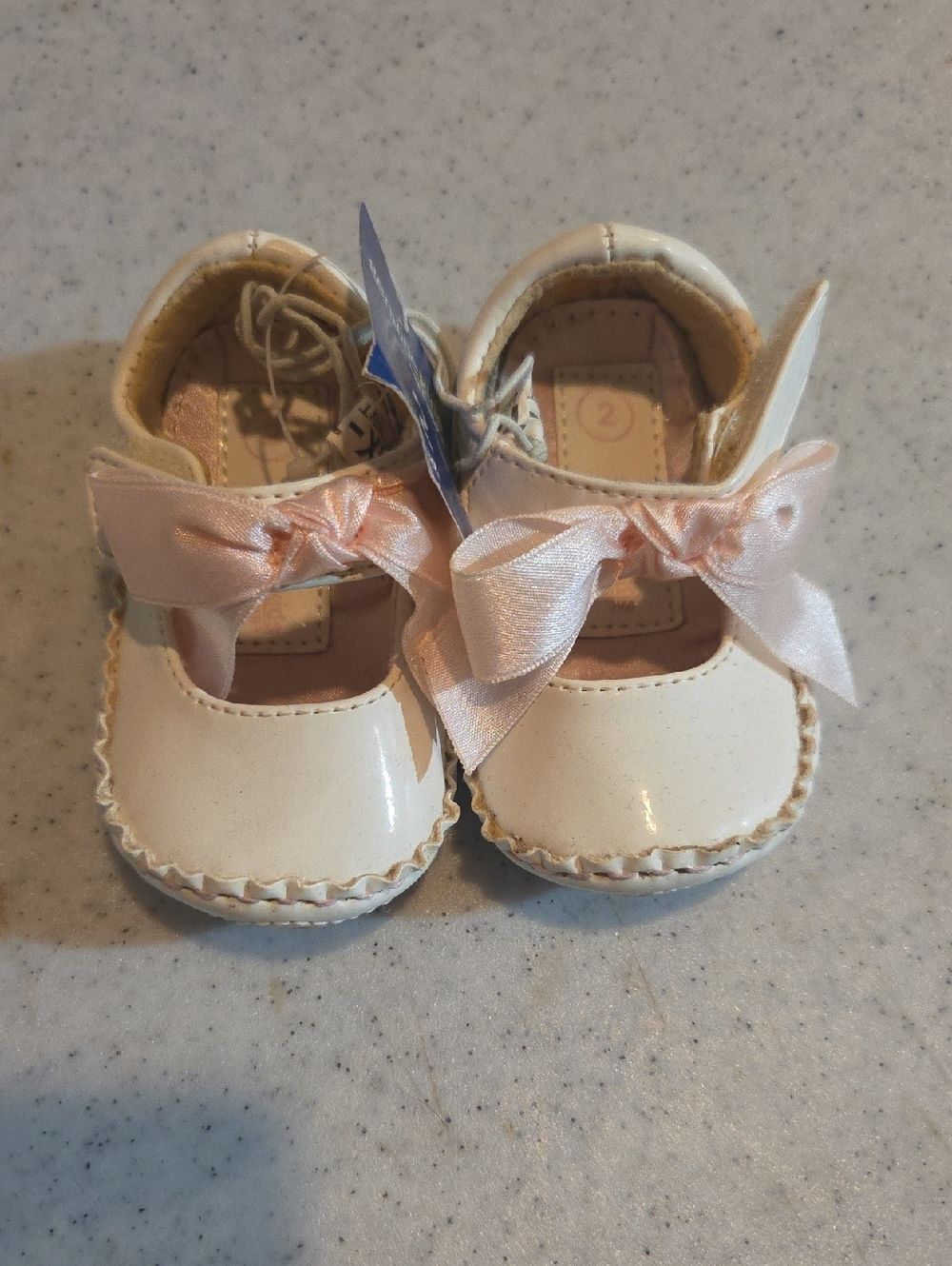 Classic Baby Mary Jane Shoes with Pink Bow - White Patent